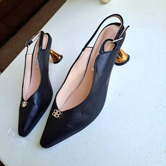 voga hand made Shoes - Voga Hand Made Black Slingback Heels